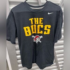 Nike BUCS Pittsburgh Pirates T-shirt